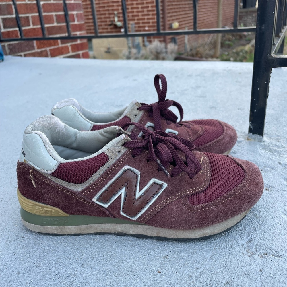 New Balance Burgundy Lace-Up Classic 574 Sneaker